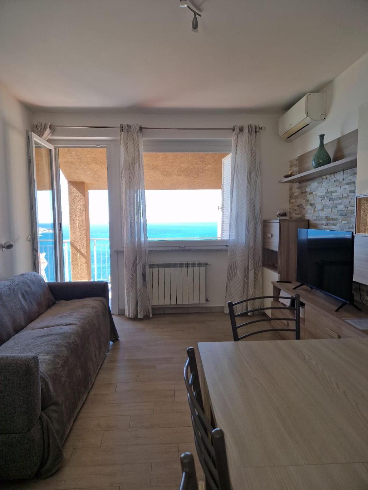 Apartamento La Finestra Sul Golfo Ospedaletti Exterior foto